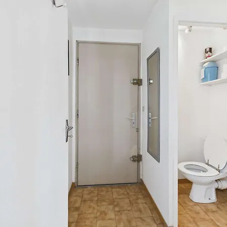 Appartement T2 Avec Terrasse, Piscine Et Parking Privé - 4 Pers. - Fr-1-326-792